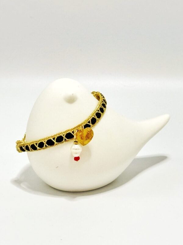 Pulsera Vilali Hilo Oro y Negro