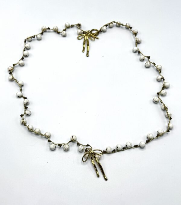 Collar Vilali doble lazos blanco